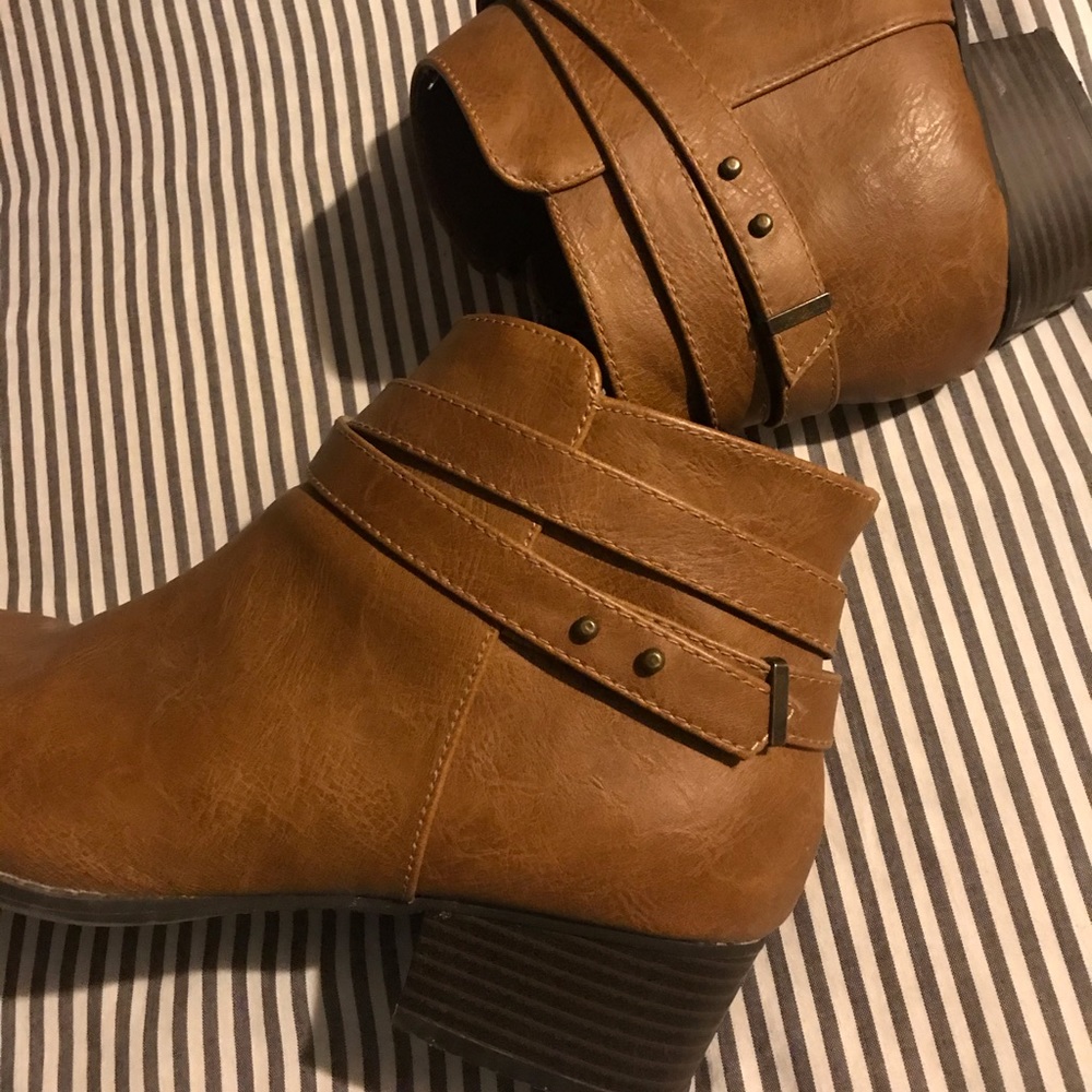 Lauren Conrad booties